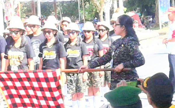 Lomba gerak jalan Kreasi 