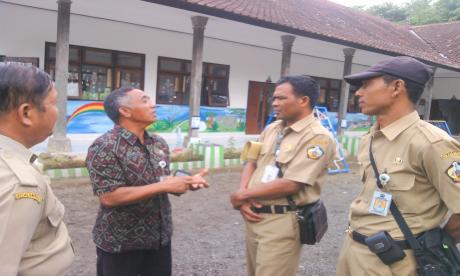 Penilaian Sekolah Sehat TK Negeri Pembina Susut di Desa Tiga.