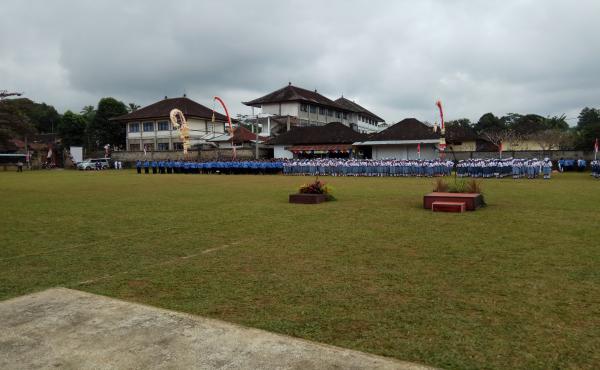Upacara Pengibaran Bendera Merah Putih