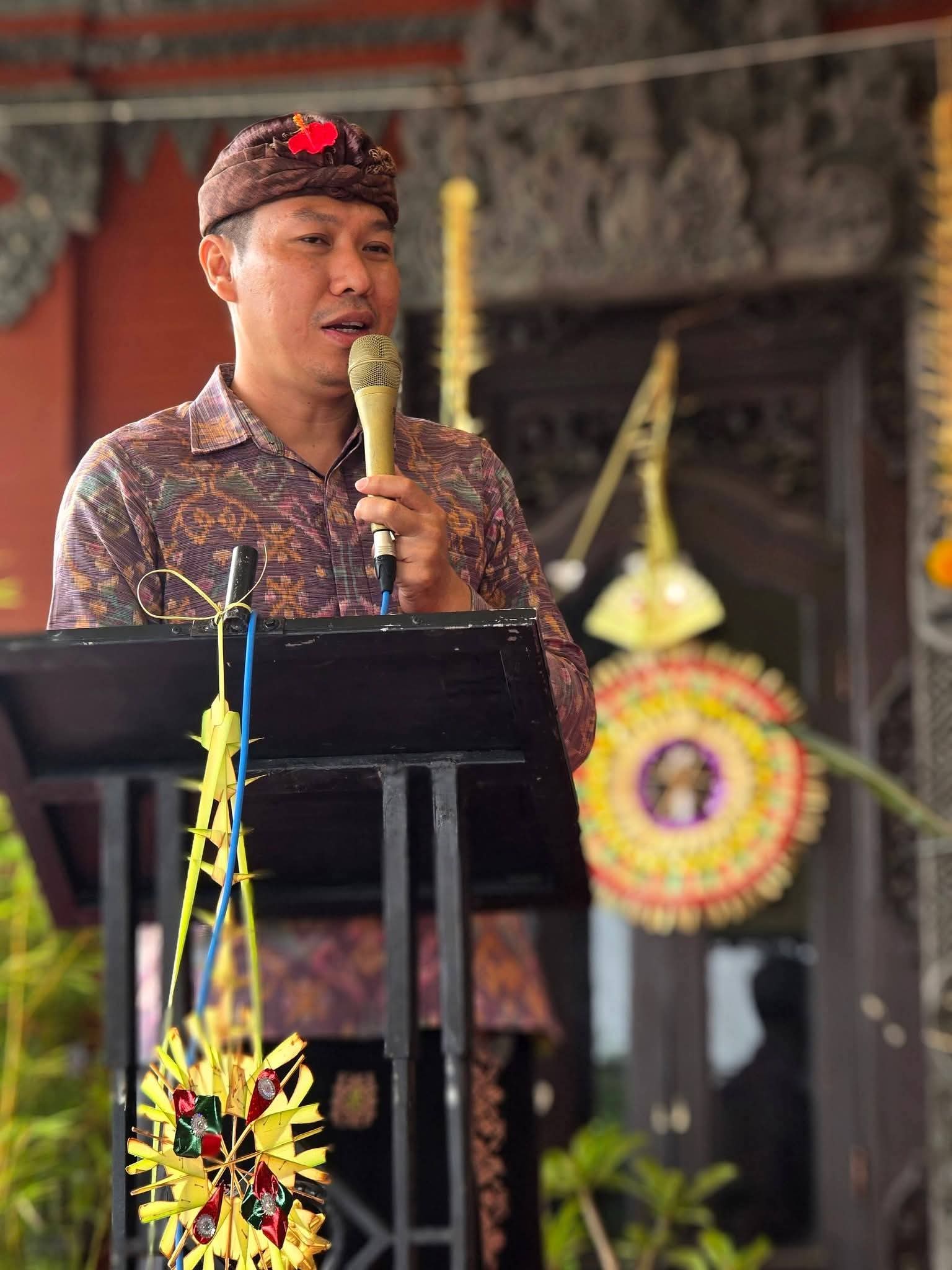#Camat Susut Bersapa, Bersinergi Untuk Menyapa #Bapak Camat Susut hadiri Bulan Bahasa Bali VIII Wars