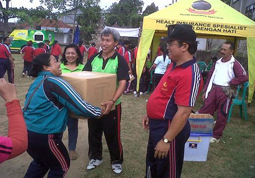 Penyerahan Hadiah Sehat Bersama Askes